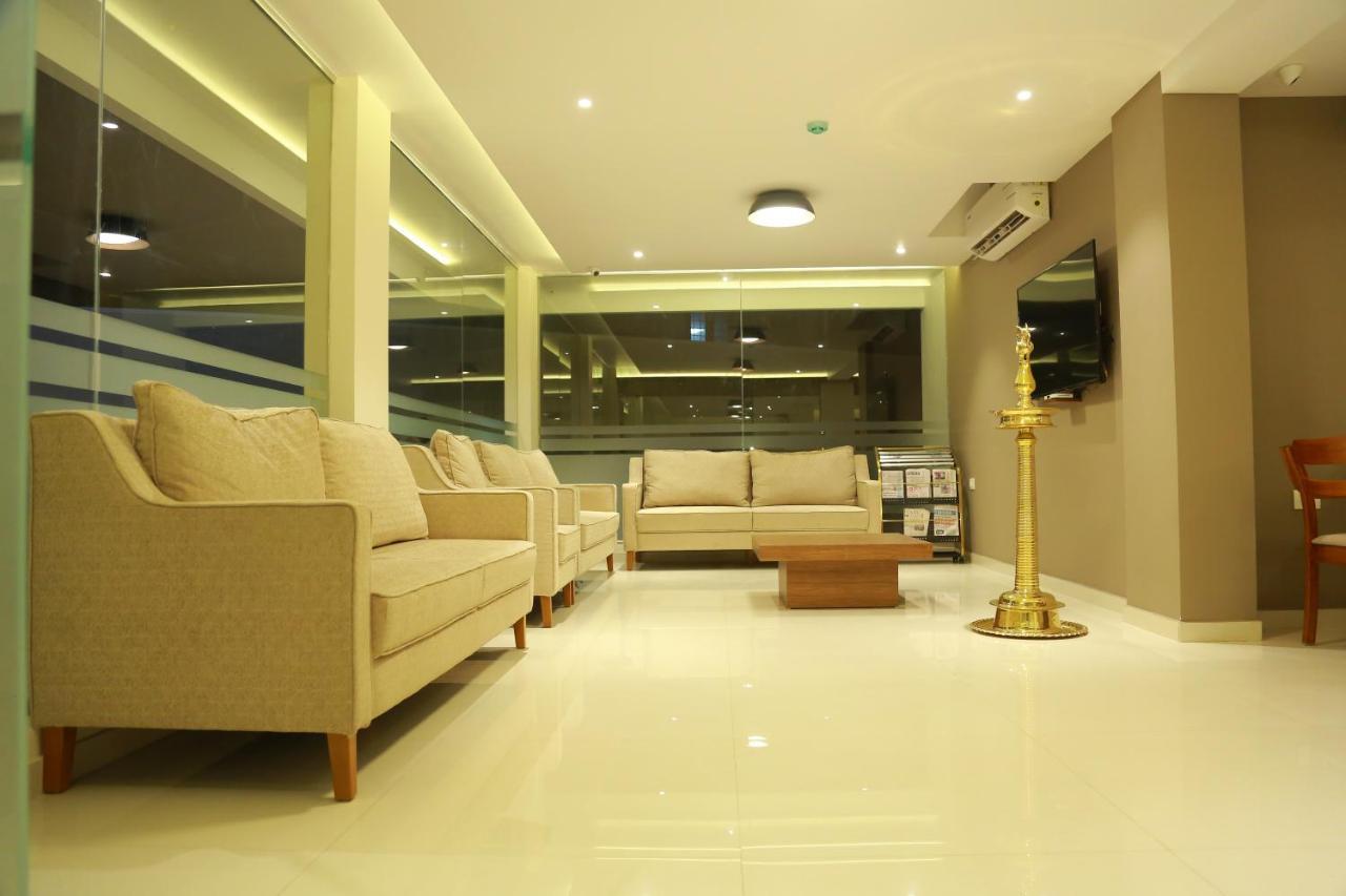 Hotel Hill Heights Kochi Exterior foto