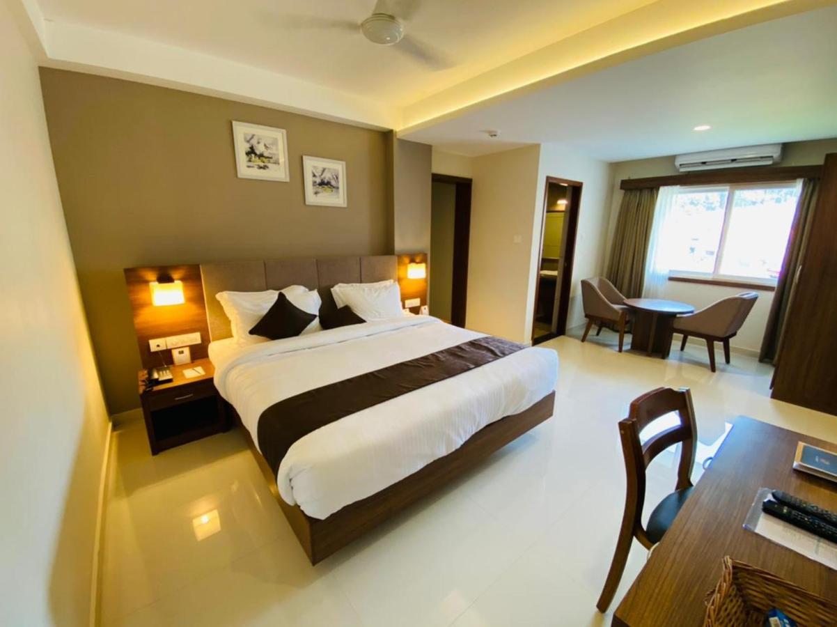 Hotel Hill Heights Kochi Exterior foto